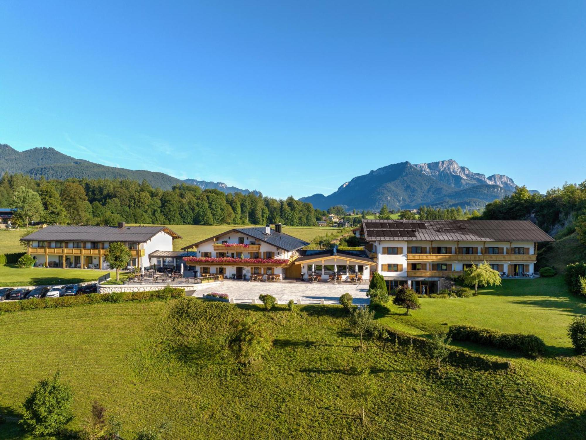 Hotel Hanauerlehen - Ruhige & Zentrale Top-Lage - Mit Schwimmbad, Sauna, Parkplaetze & Cafe - Bayerischer Familienbetrieb Schoenau am Koenigsee Exterior photo